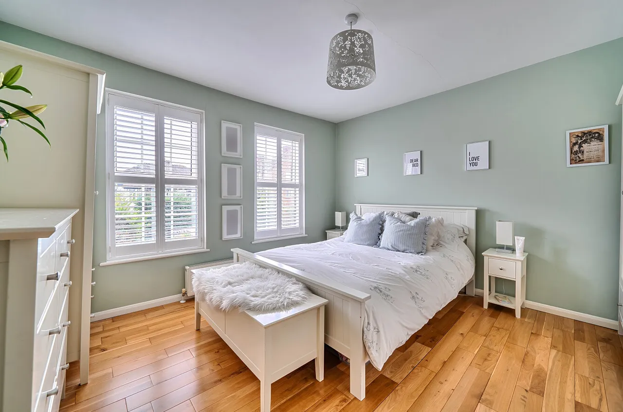 Cottimore Lane, Walton-On-Thames, KT12, photo 7