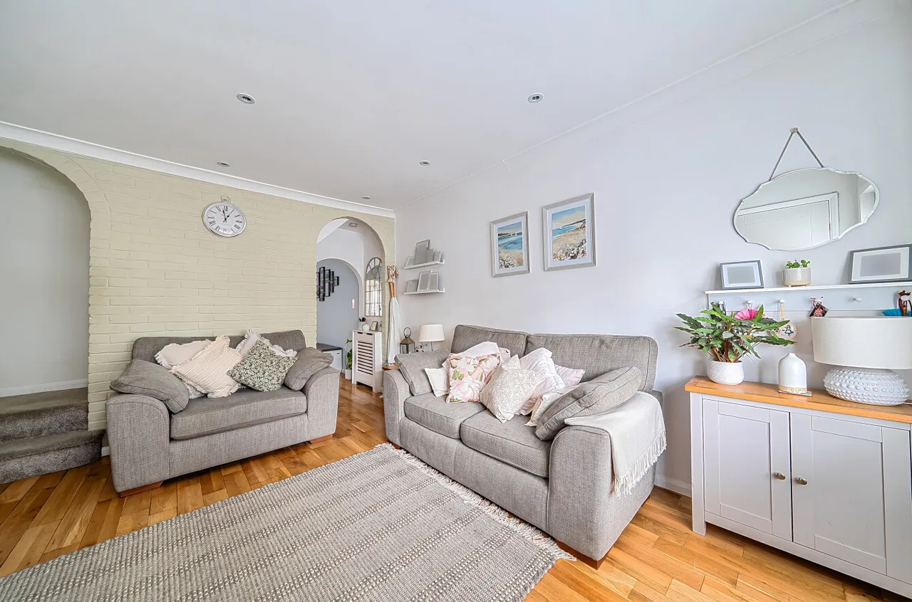 Cottimore Lane, Walton-On-Thames, KT12, photo 5