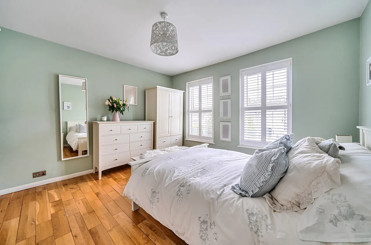 Cottimore Lane, Walton-On-Thames, KT12, photo 18
