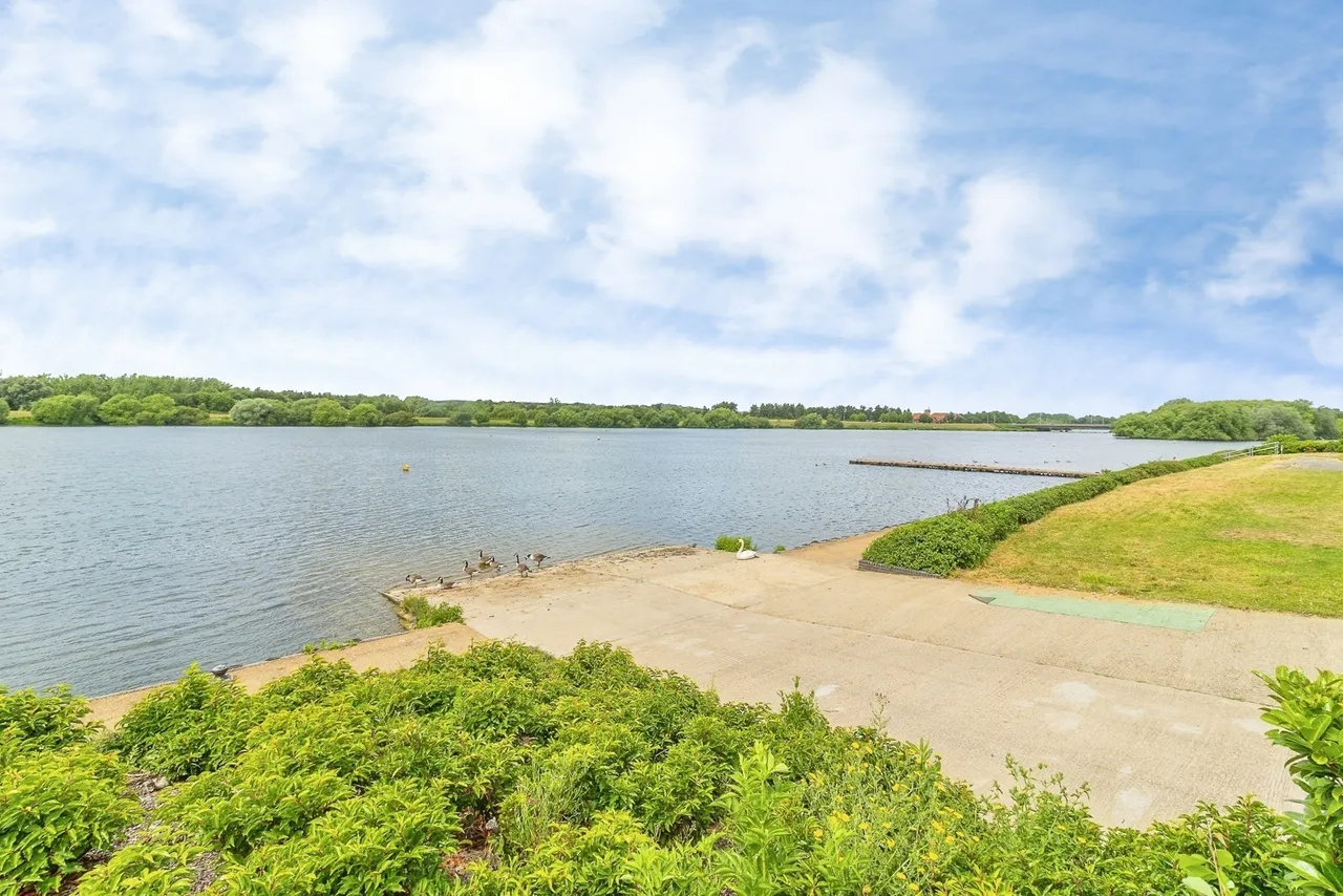Plot 15 Caldecotte Lakes, Milton Keynes, MK7, photo 16