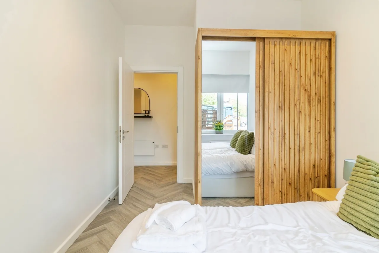 Plot 15 Caldecotte Lakes, Milton Keynes, MK7, photo 9