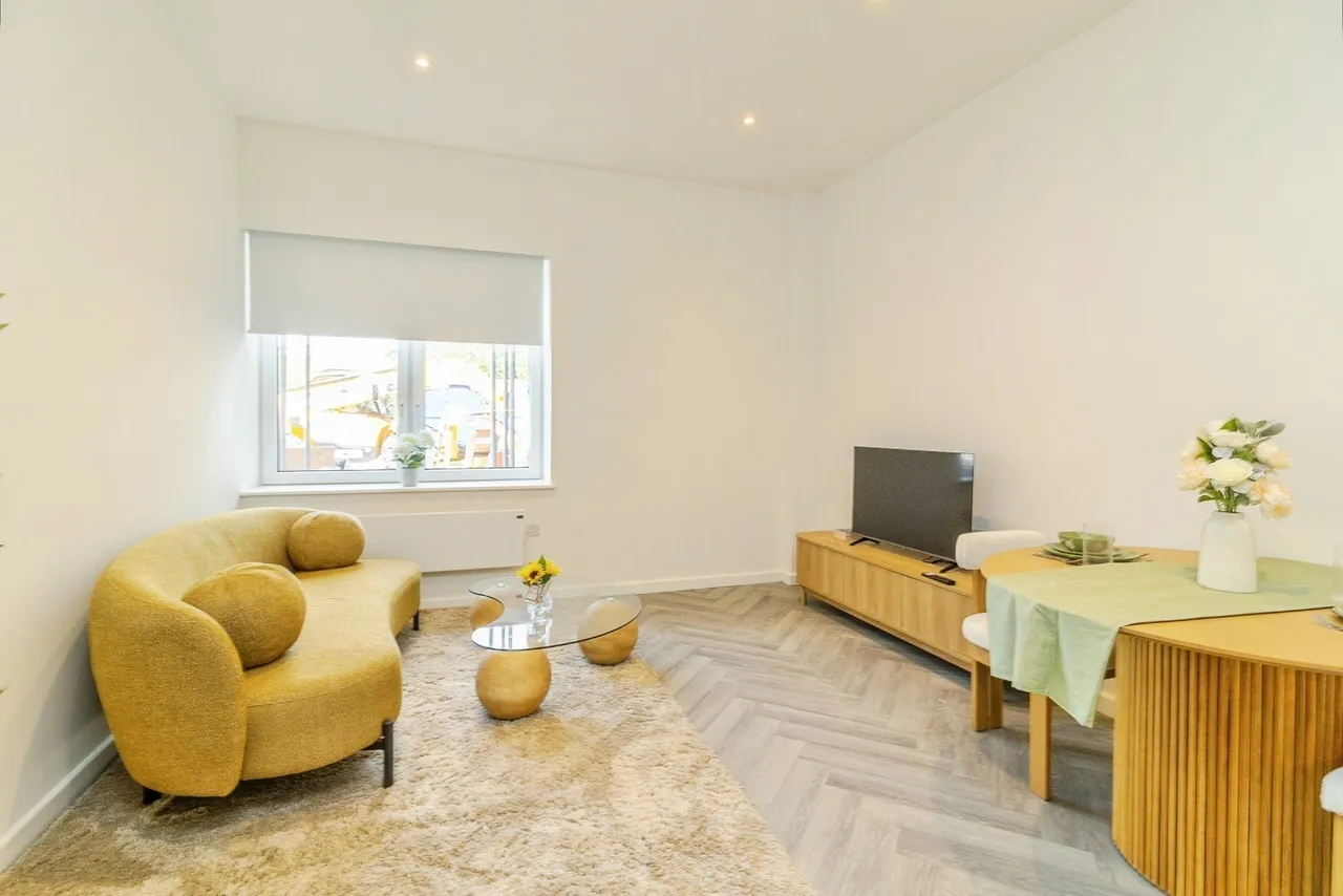 Plot 15 Caldecotte Lakes, Milton Keynes, MK7, photo 4