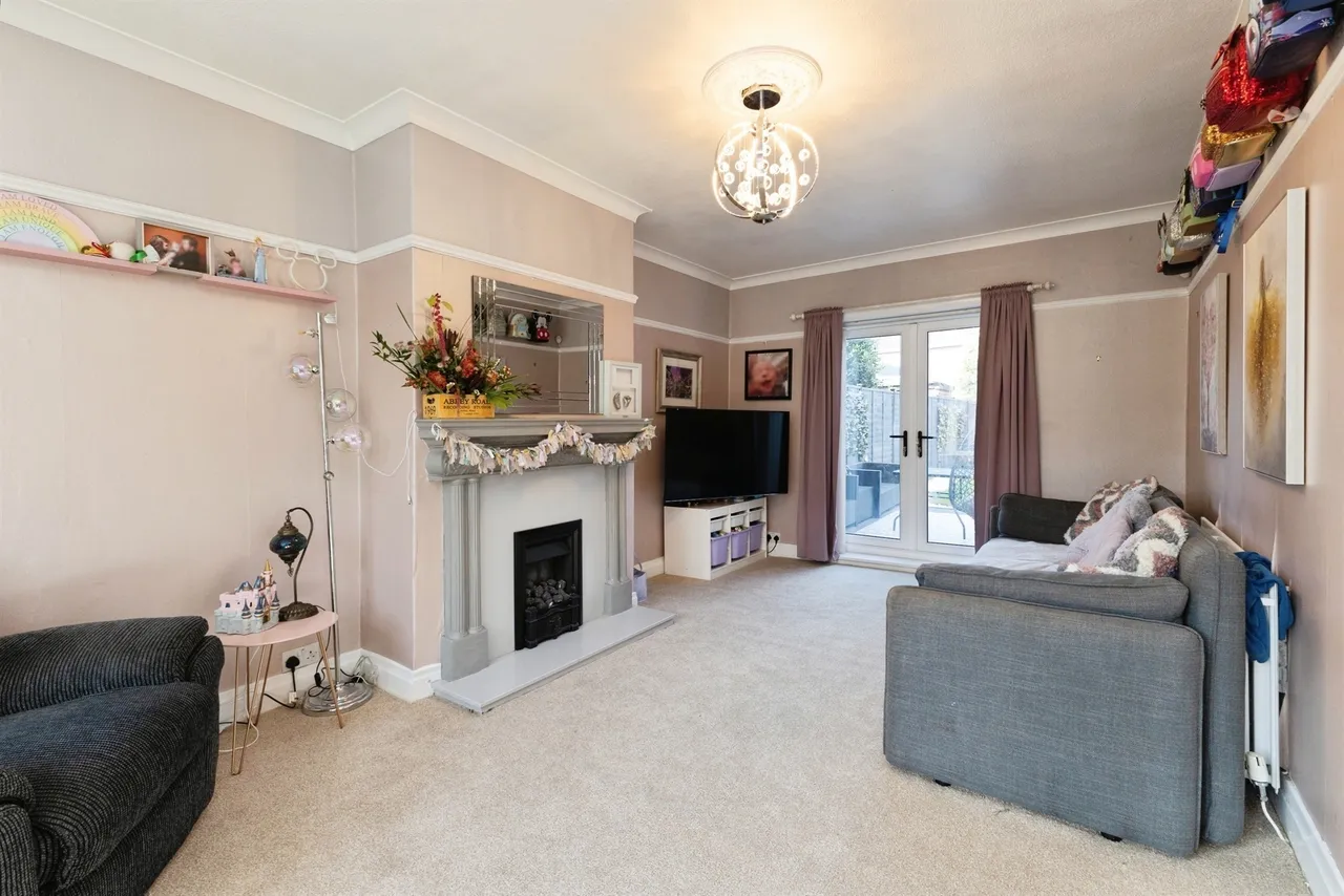 Weston Crescent, Stockton-On-Tees, TS20, photo 2