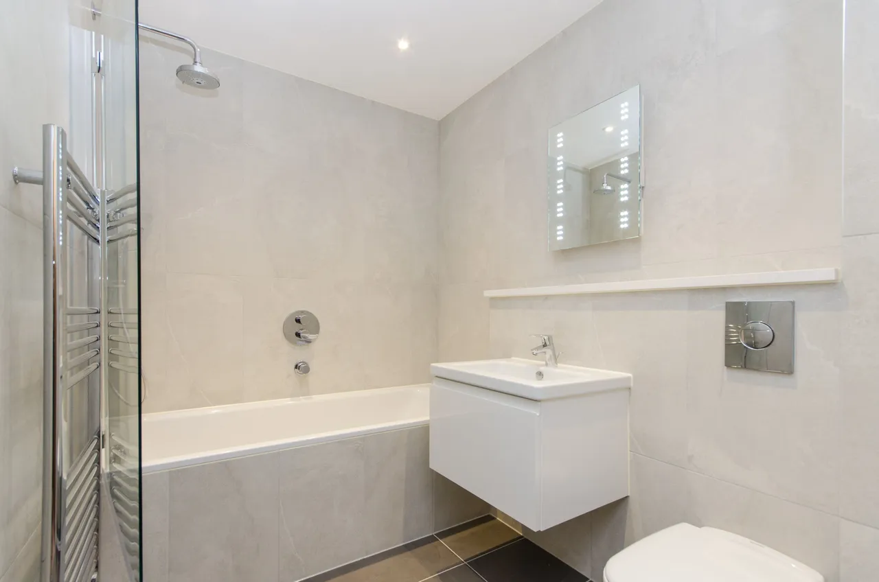 Flat 1 Waterlily House, Leopold Road, London, photo 7