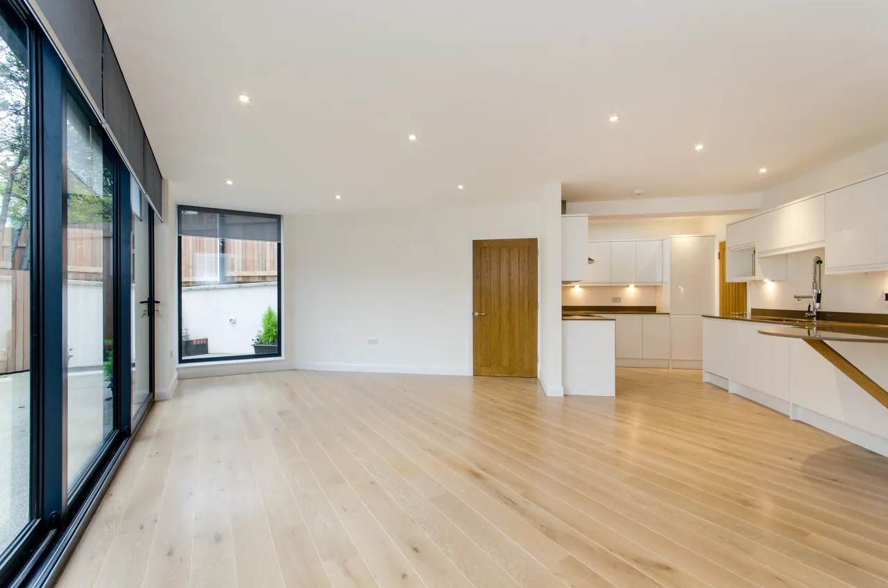 Flat 1 Waterlily House, Leopold Road, London, photo 2