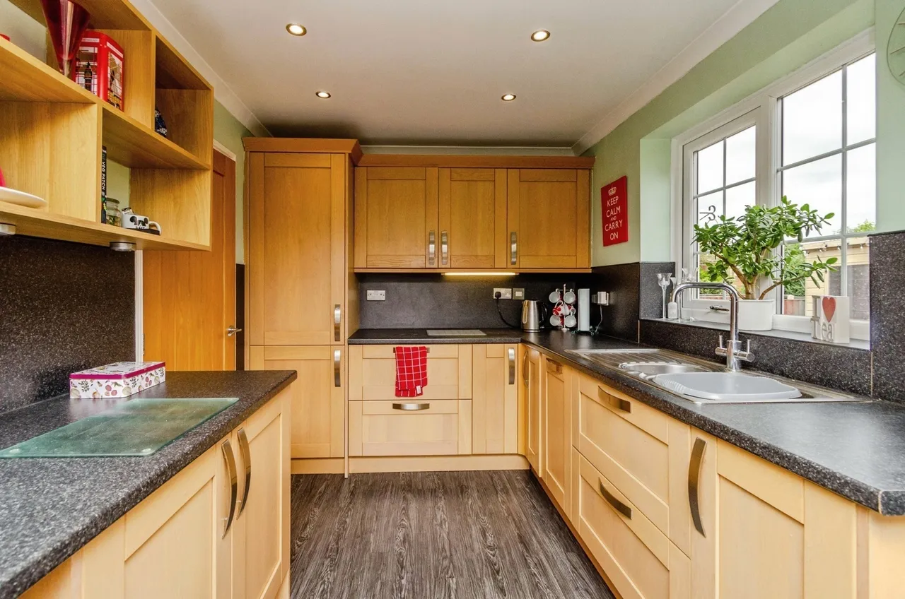 Radnor Rise, Hednesford, Cannock, Staffordshire, WS12, photo 6