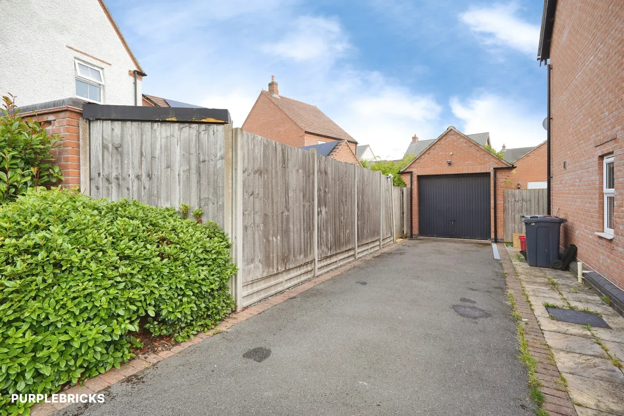 Pickerings Avenue, Measham, DE12, photo 17