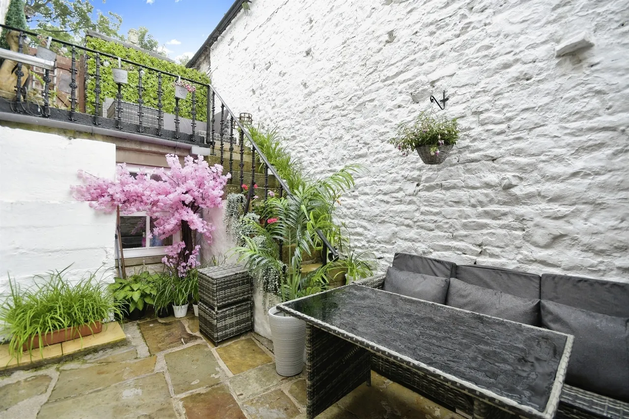 Commercial Road, Tideswell, SK17, photo 15