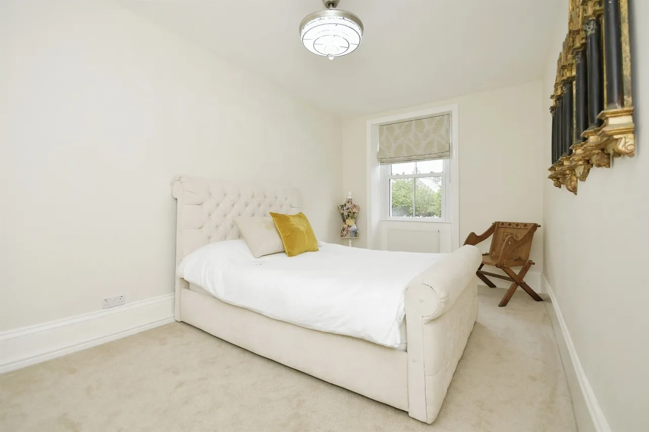 Commercial Road, Tideswell, SK17, photo 9