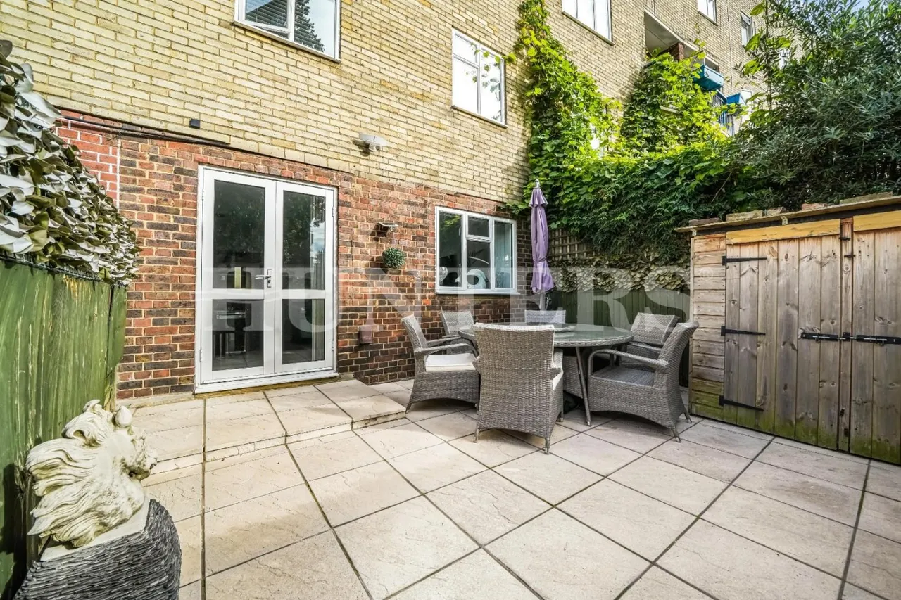 Hale Gardens, London, N17, photo 2