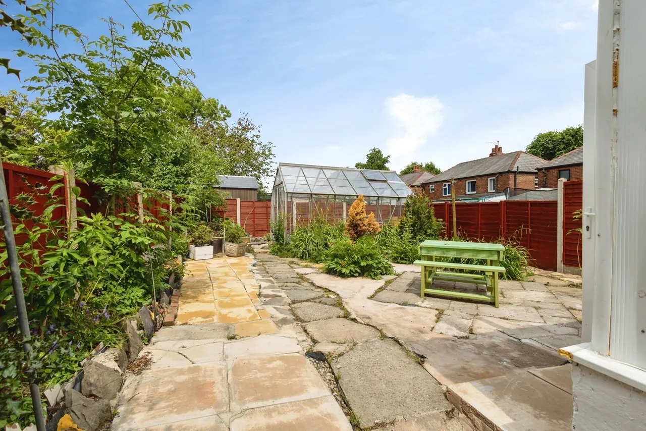 St Annes Drive, Denton, Manchester, M34, photo 17