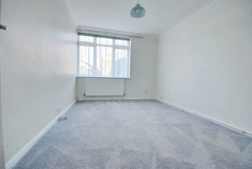 Burston Drive, St. Albans, photo 11