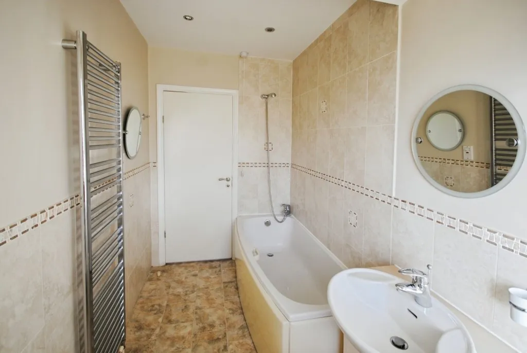Burston Drive, St. Albans, photo 14