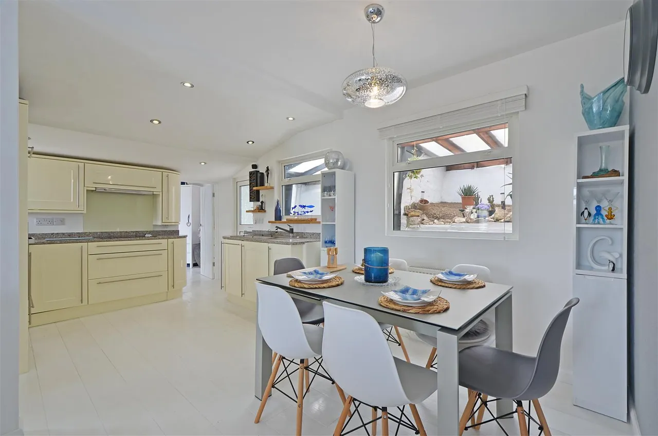 West Cliff, Porthtowan, photo 16
