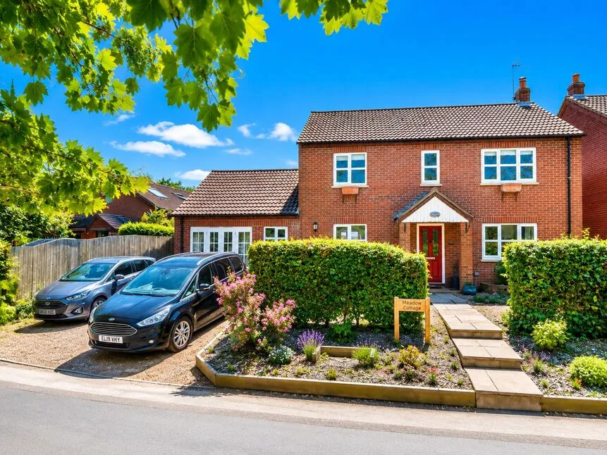 School Lane, Holmpton, HU19, photo 3