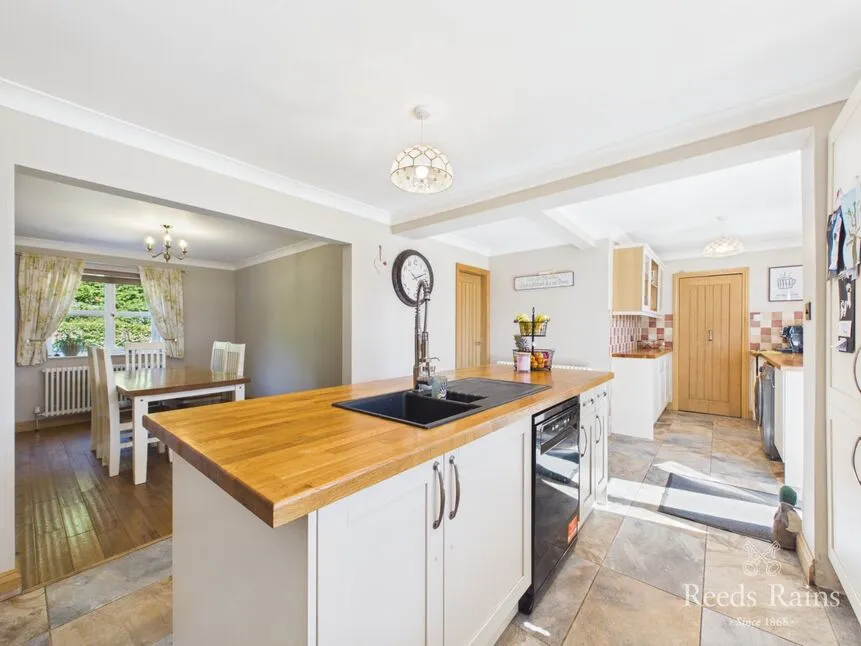 School Lane, Holmpton, HU19, photo 4