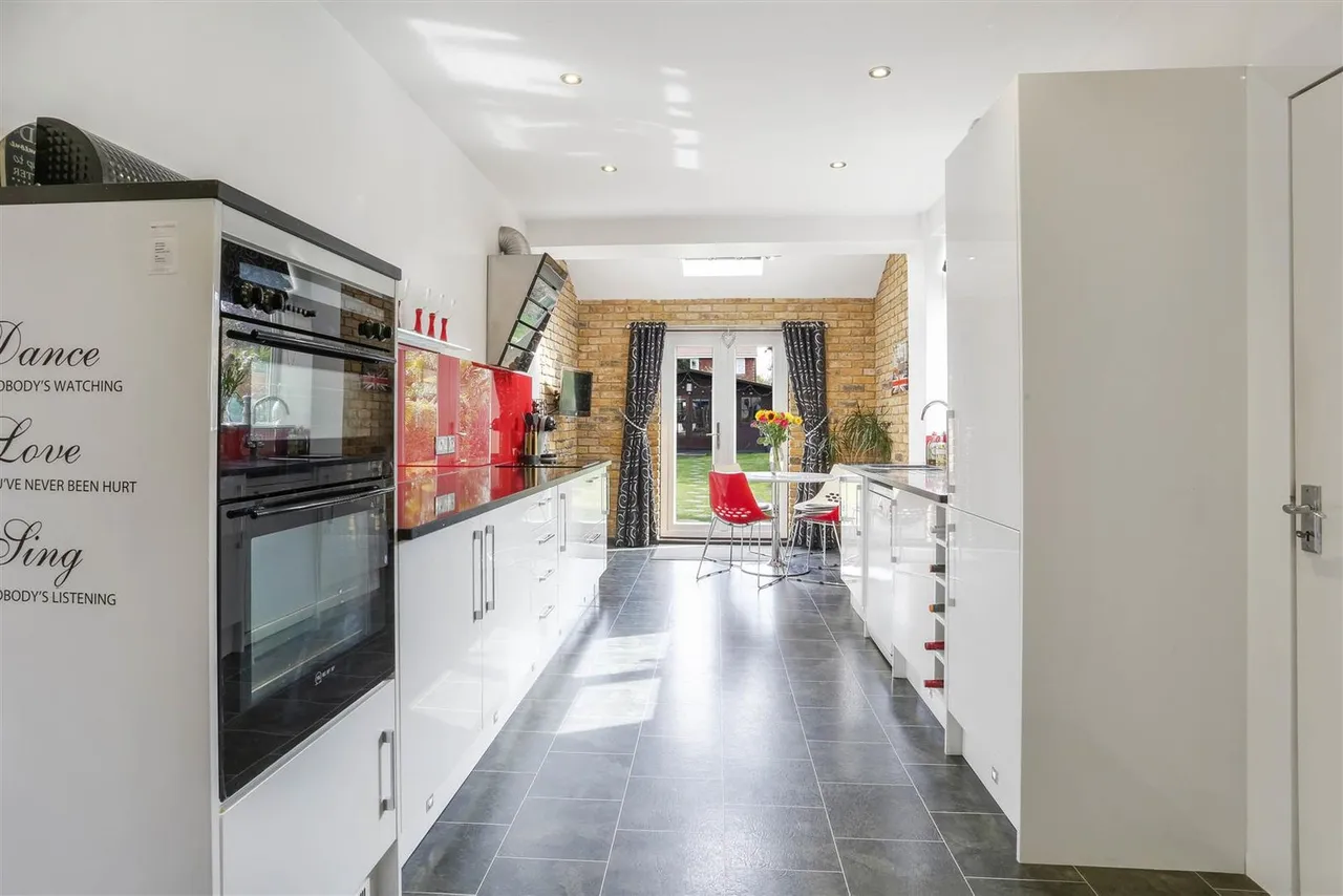 Devon Road, South Cheam, SM2 7PD, photo 8