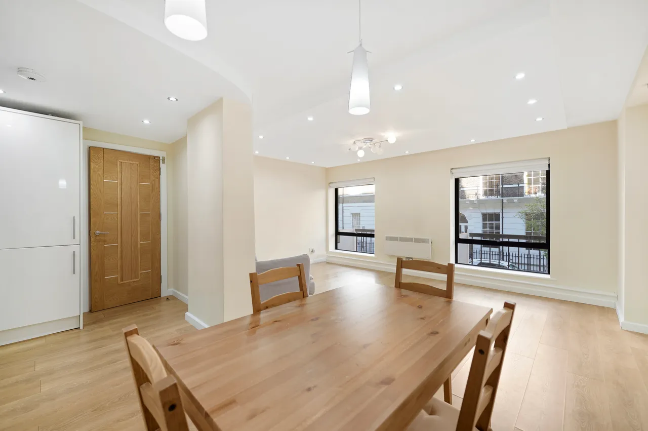 Harley Street, W1G, photo 2