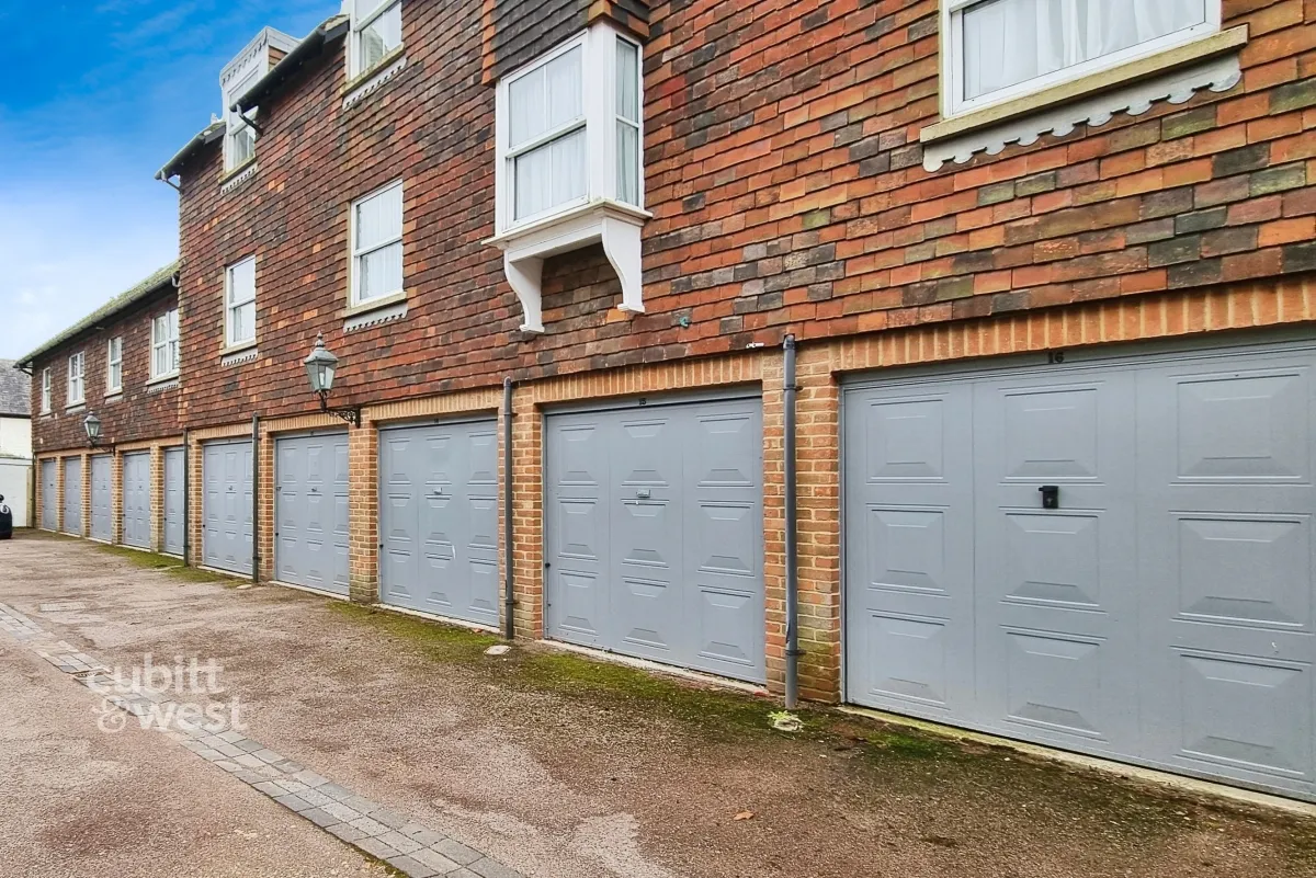 Tarrant Wharf Arundel, BN18, photo 8