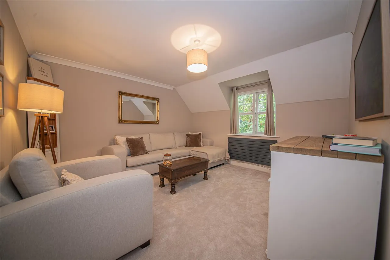 Daisy Fields, Fair Oak, Eastleigh, SO50 7FF, photo 2