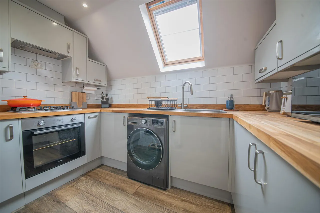 Daisy Fields, Fair Oak, Eastleigh, SO50 7FF, photo 4