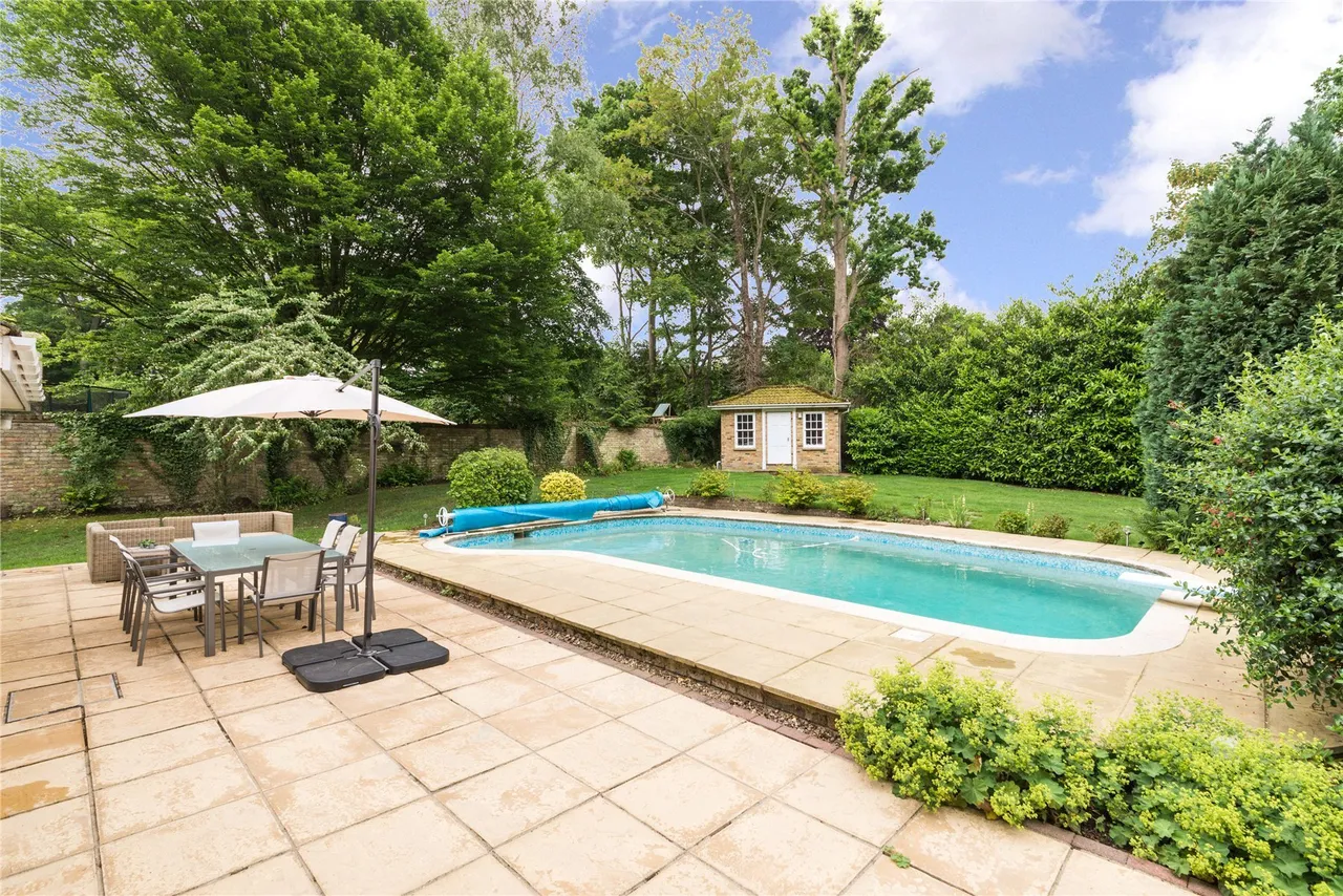 Old Avenue, West Byfleet, Surrey, KT14, photo 10