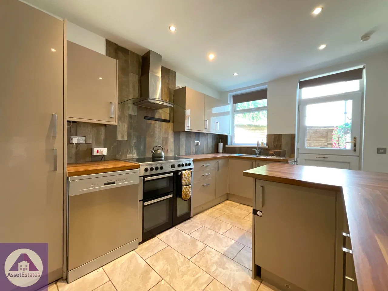 Aberbeeg Road, Abertillery, photo 2