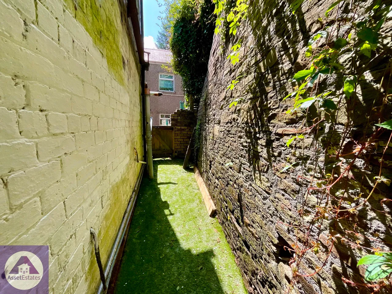 Aberbeeg Road, Abertillery, photo 24