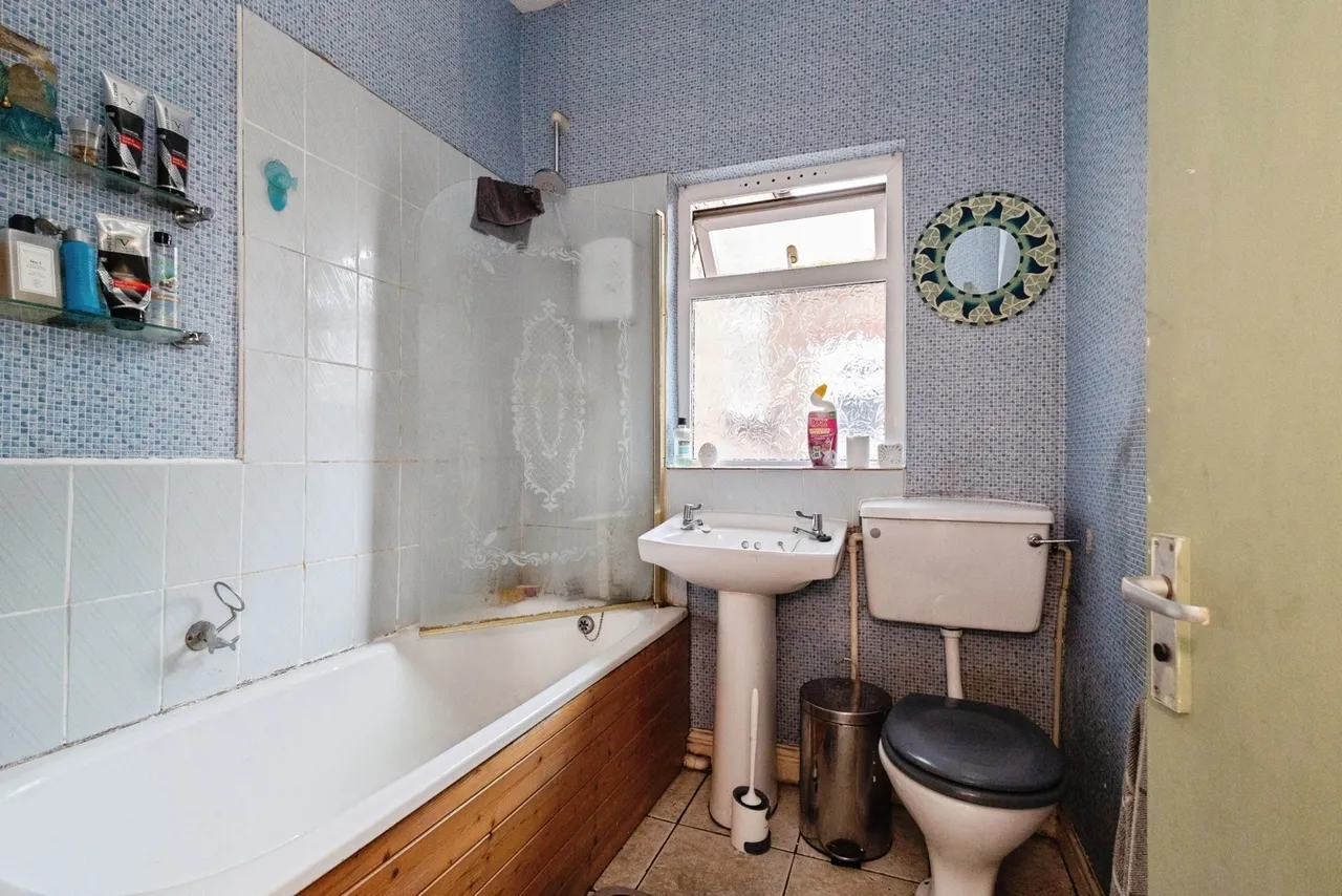 Upper Kent Road, Manchester, Greater Manchester, M14, photo 3