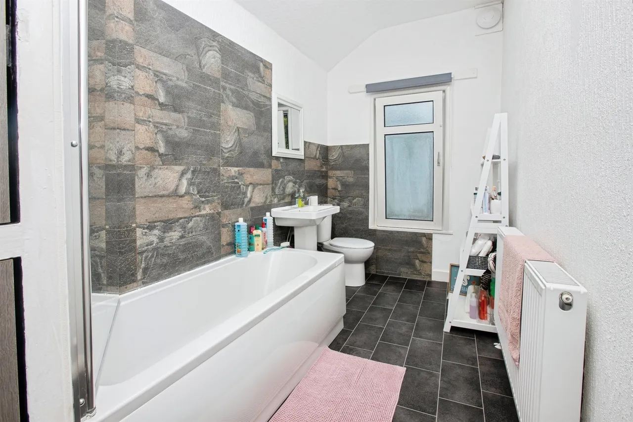 Grange Street, Alfreton, DE55, photo 12