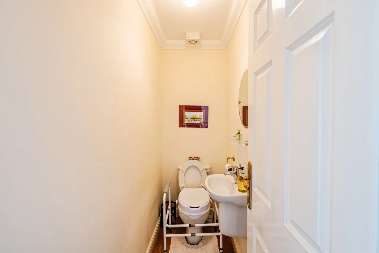 Long Beach View, Eastbourne, BN23, photo 11