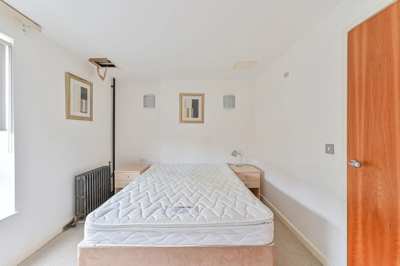 Apartment 20, Building 45, Hopton Road, London, photo 7