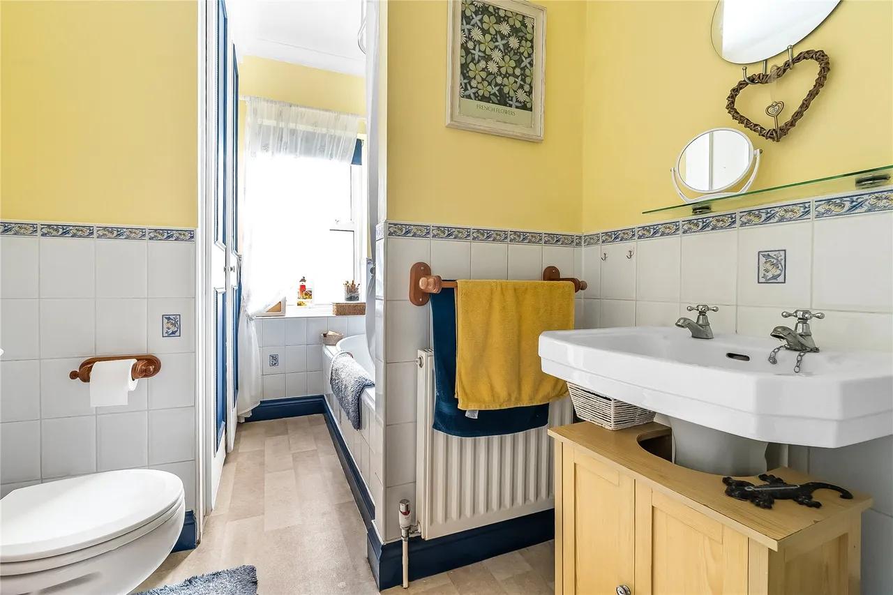 Denzil Road, Guildford, GU2, photo 18