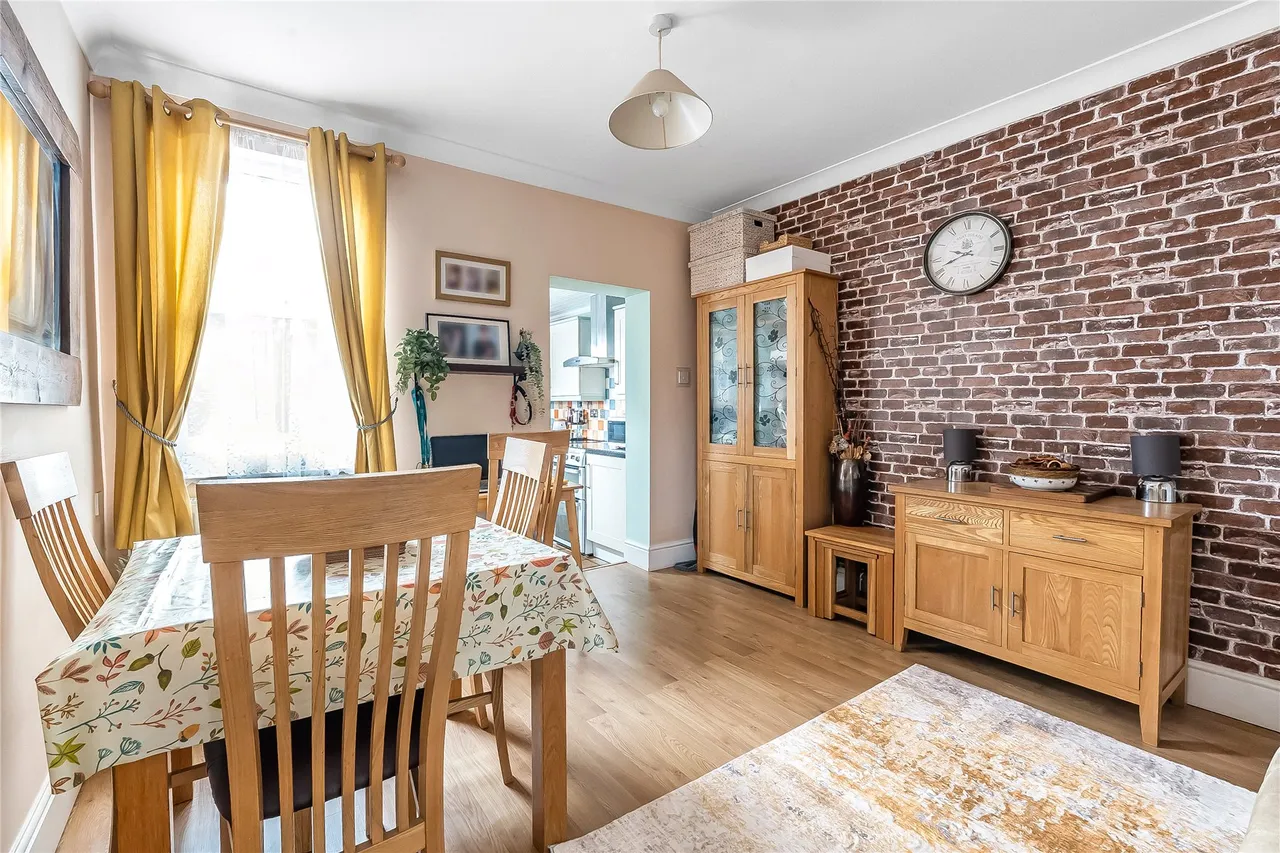 Denzil Road, Guildford, GU2, photo 7