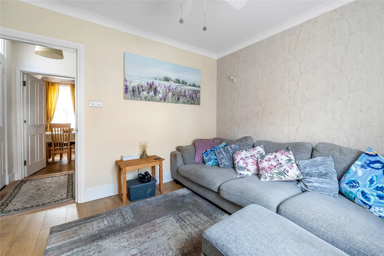 Denzil Road, Guildford, GU2, photo 4
