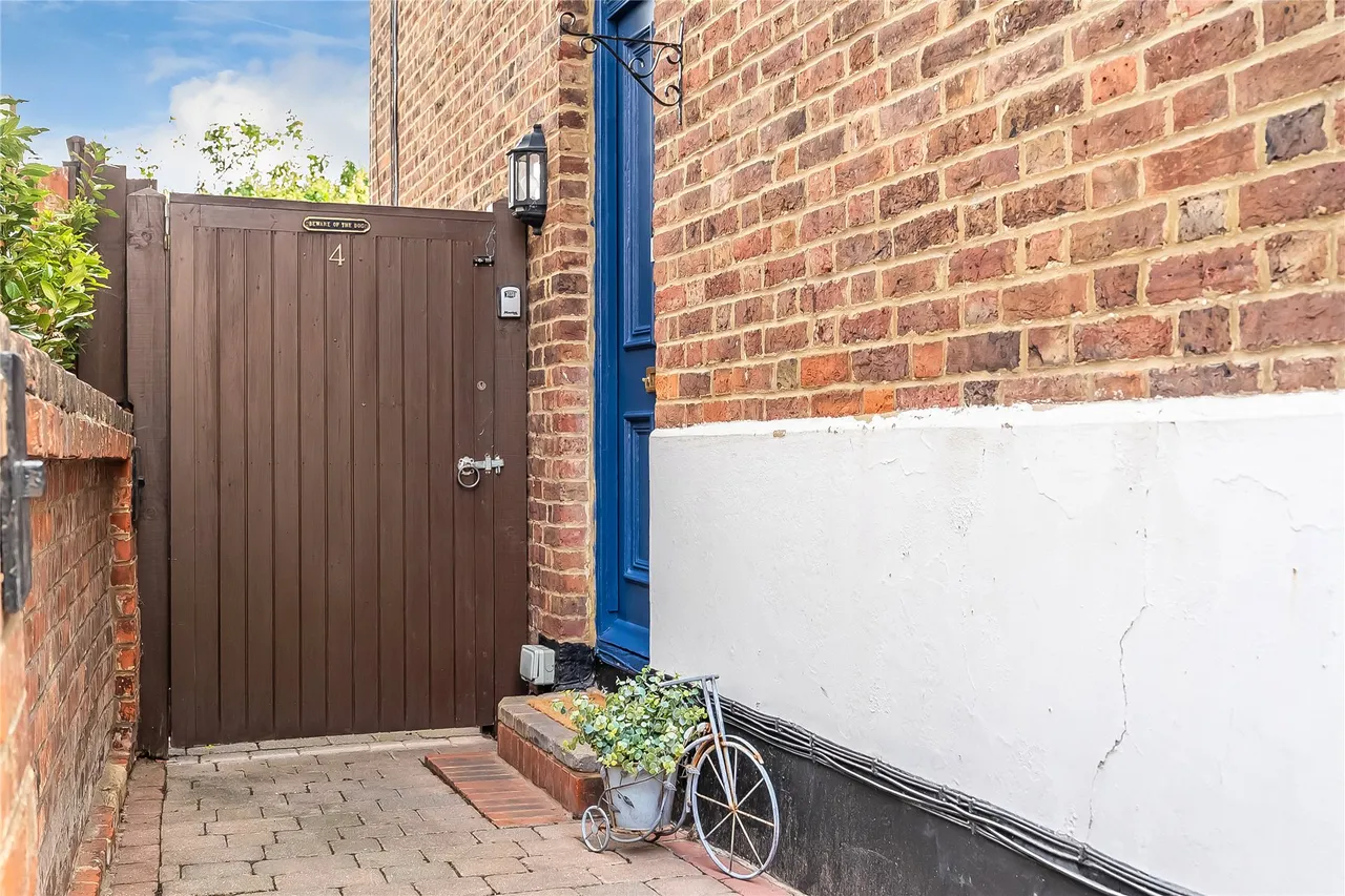 Denzil Road, Guildford, GU2, photo 32