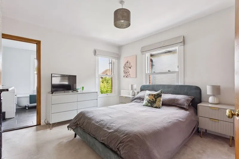 Furlong Road, Bourne End SL8 5AE, photo 8