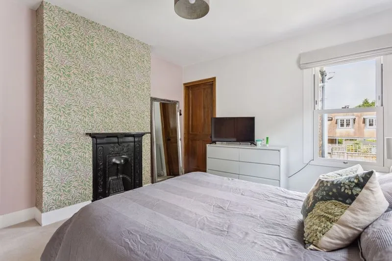 Furlong Road, Bourne End SL8 5AE, photo 9
