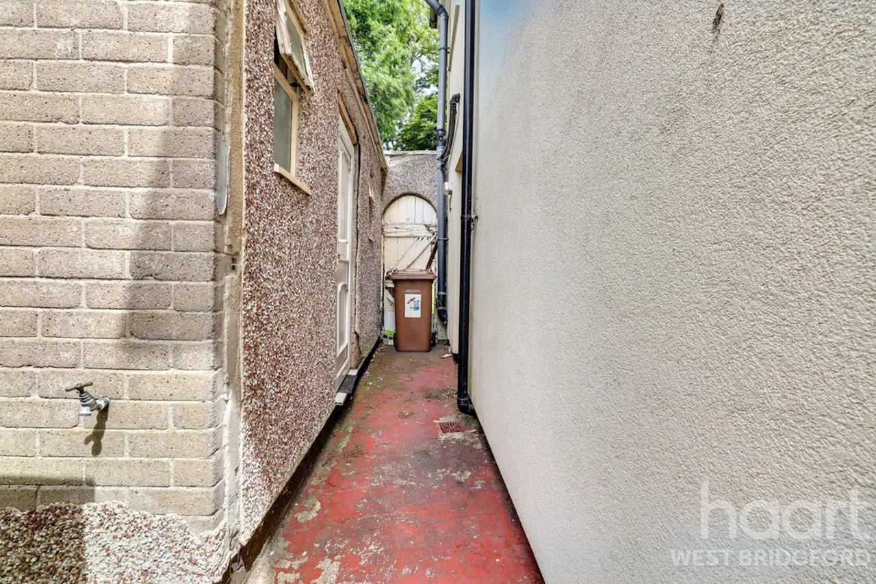 Clevely Way, Clifton, NG11, photo 13