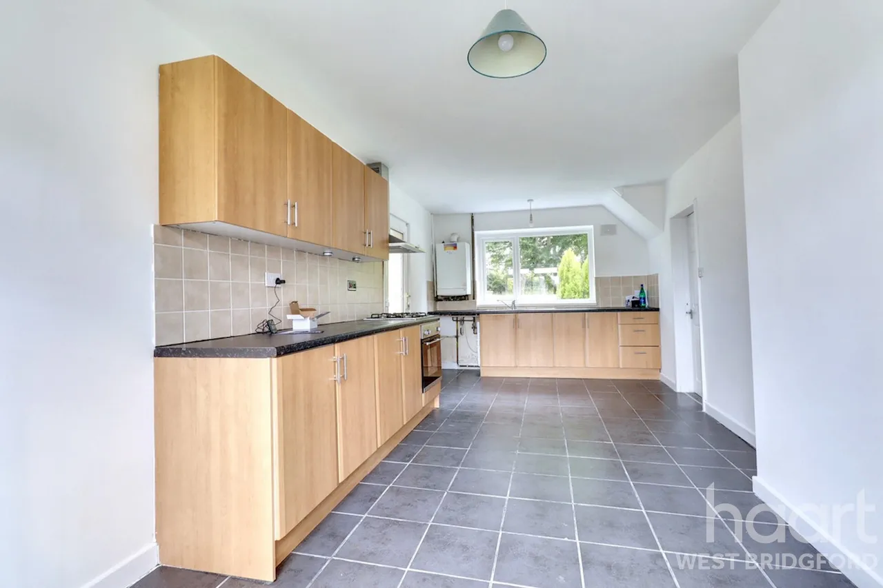 Clevely Way, Clifton, NG11, photo 3