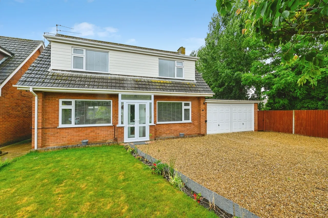 Walnut Avenue, West Winch, PE33, photo 20