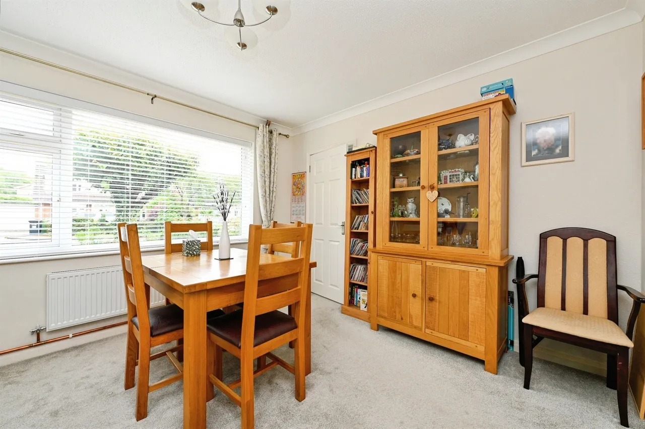 Walnut Avenue, West Winch, PE33, photo 6