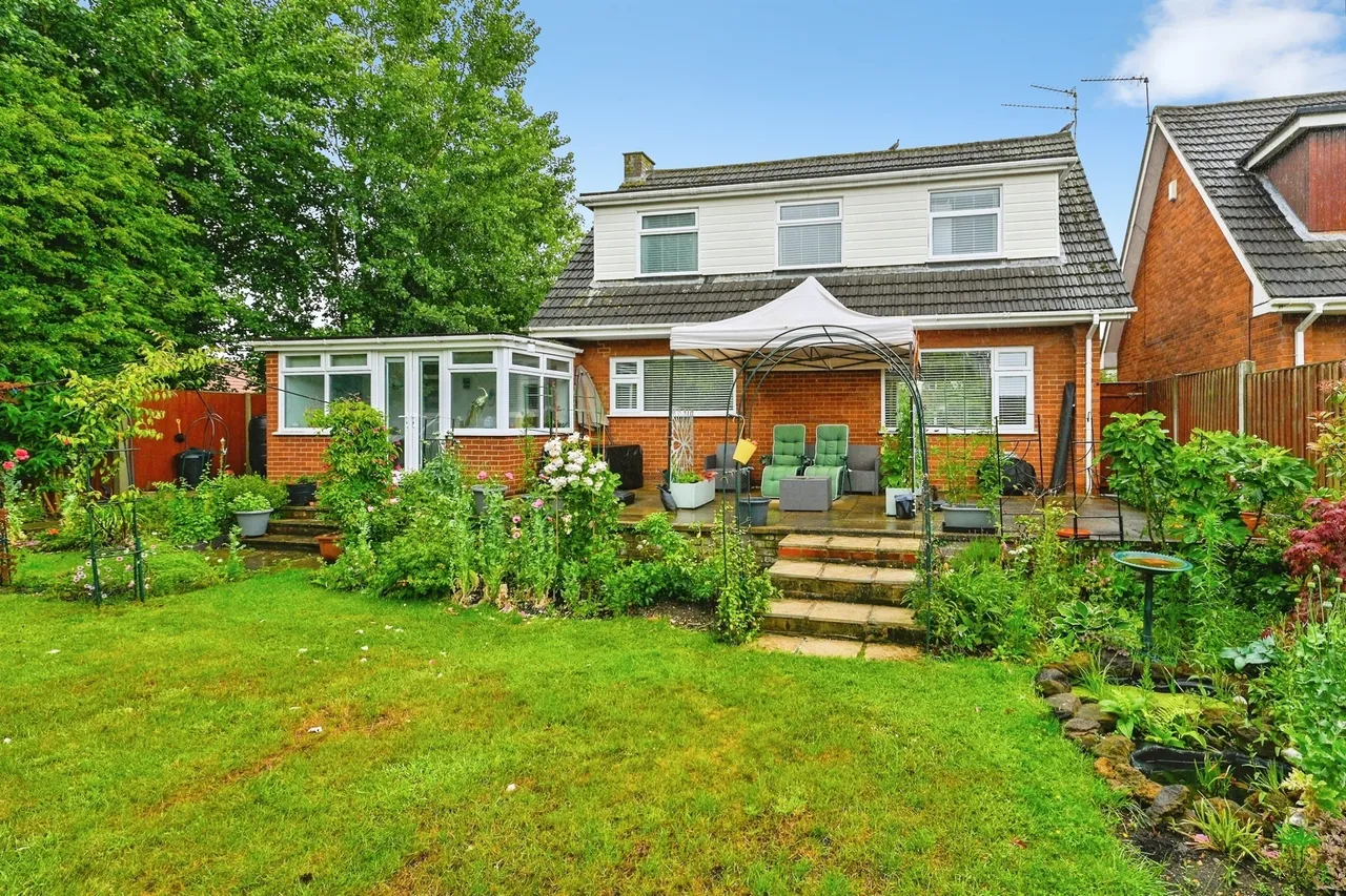 Walnut Avenue, West Winch, PE33, photo 17