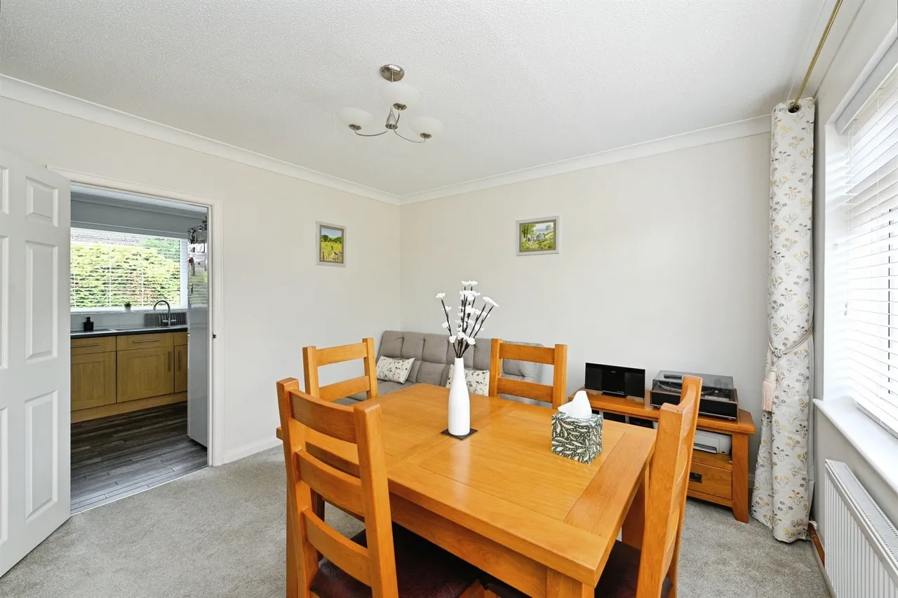 Walnut Avenue, West Winch, PE33, photo 7