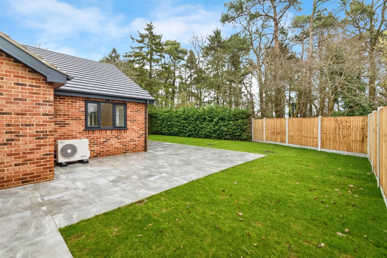 London Road, Shadingfield, NR34, photo 17