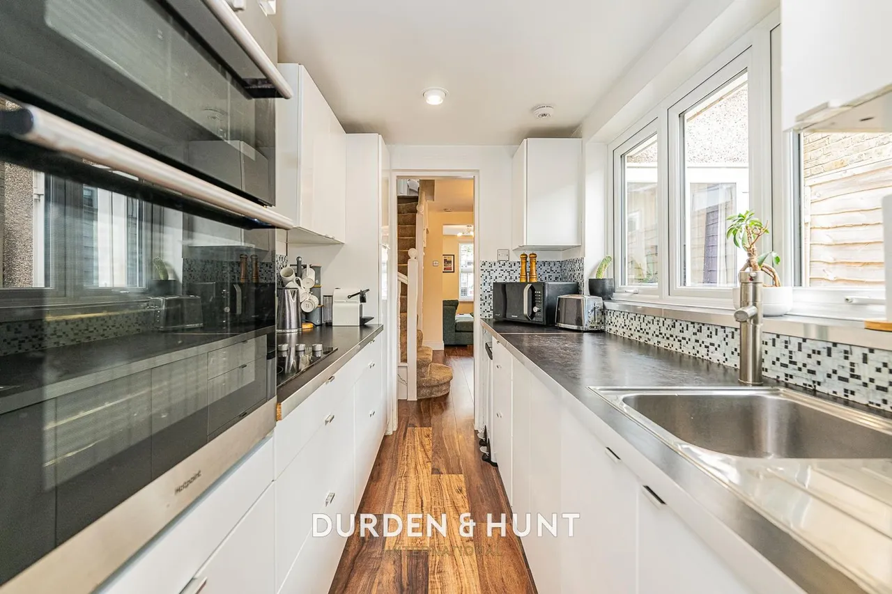 Richmond Road, Gidea Park, RM1, photo 6