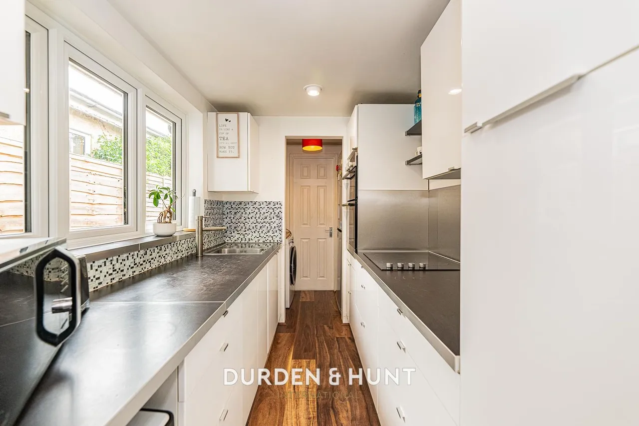 Richmond Road, Gidea Park, RM1, photo 5