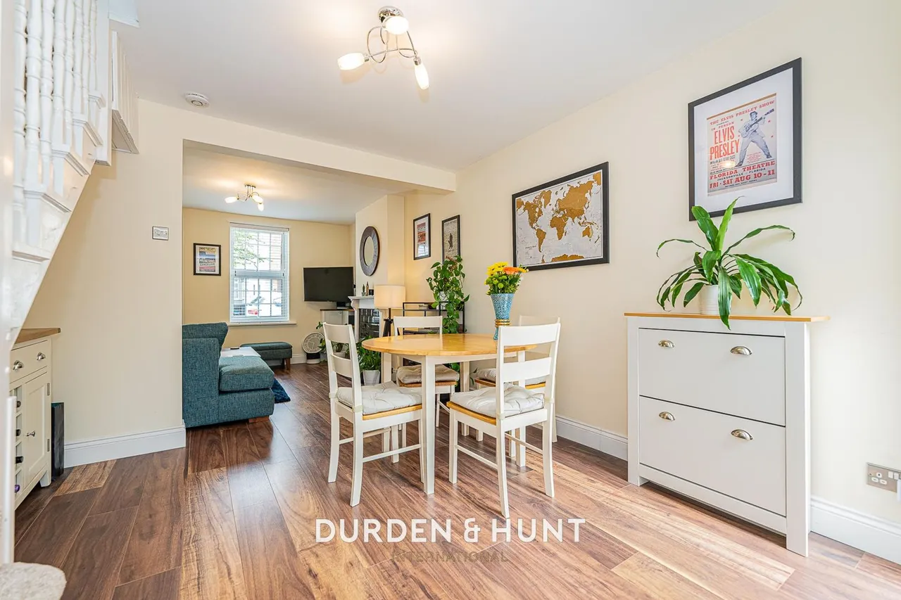 Richmond Road, Gidea Park, RM1, photo 4