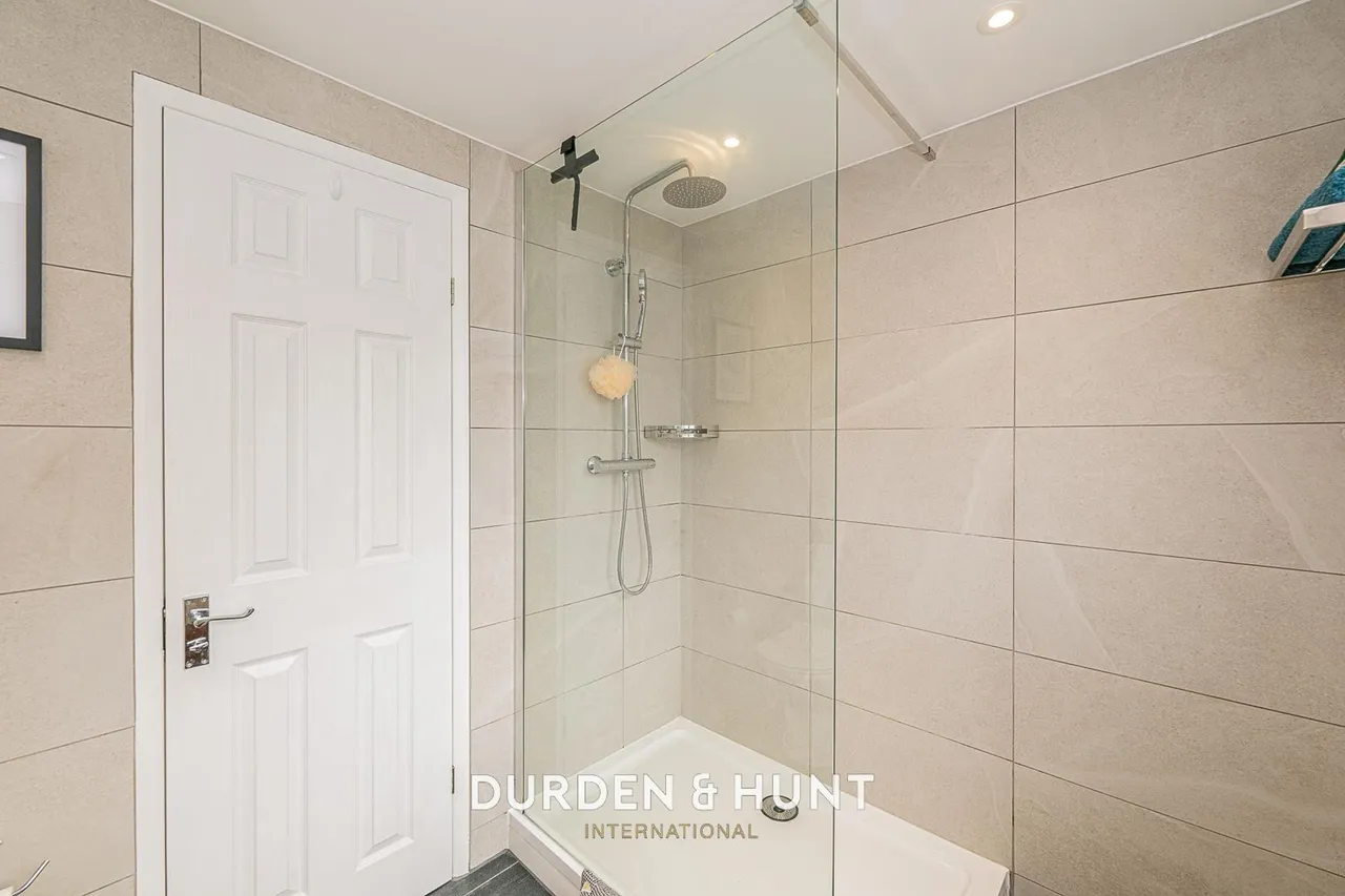 Richmond Road, Gidea Park, RM1, photo 8