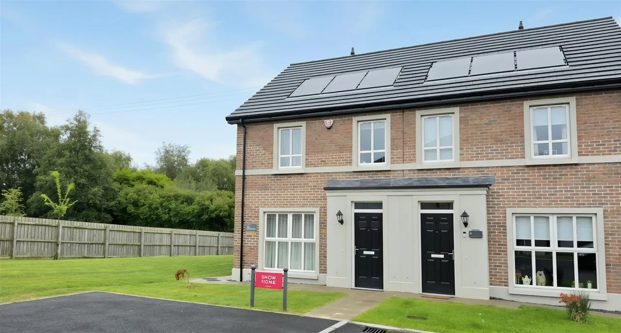 3 bed house for sale, Rockview Lane, Carrickfergus, BT38